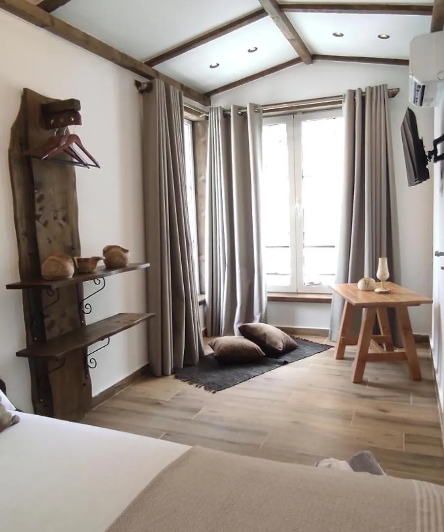 Artisan Apartments Walking Distance From The Beach Sarandë